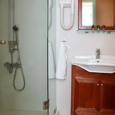 Keros Art Hotel 3*