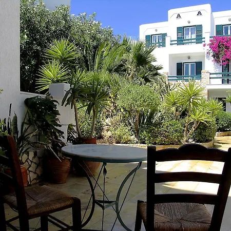 Keros Art Hotel